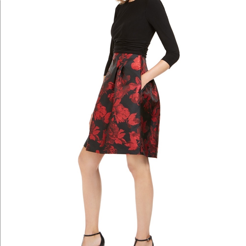 Jessica Howard Long Sleeve Fit&Flare Dress
